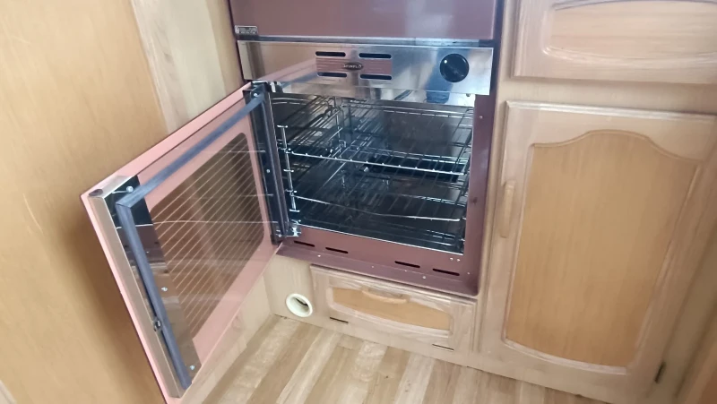 Каравана ABI Daystar 480/2, снимка 6 - Каравани и кемпери - 53246318