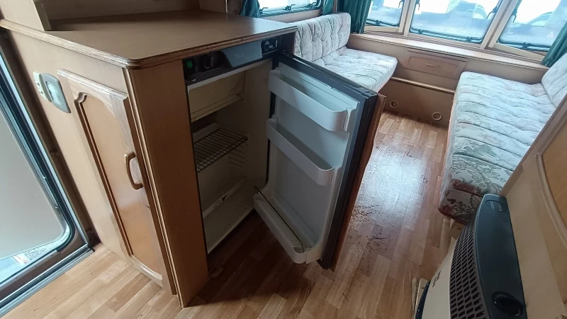 Каравана ABI Daystar 480/2, снимка 7 - Каравани и кемпери - 53246318