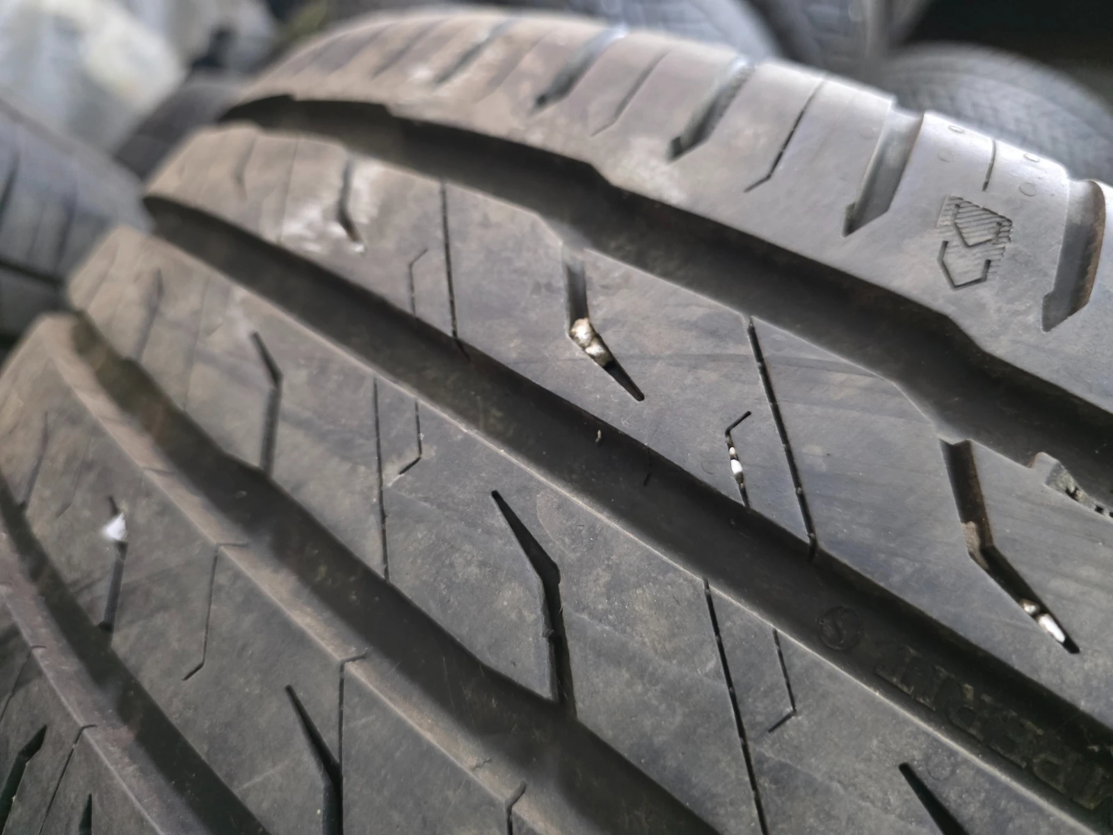 Гуми Летни 215/45R18