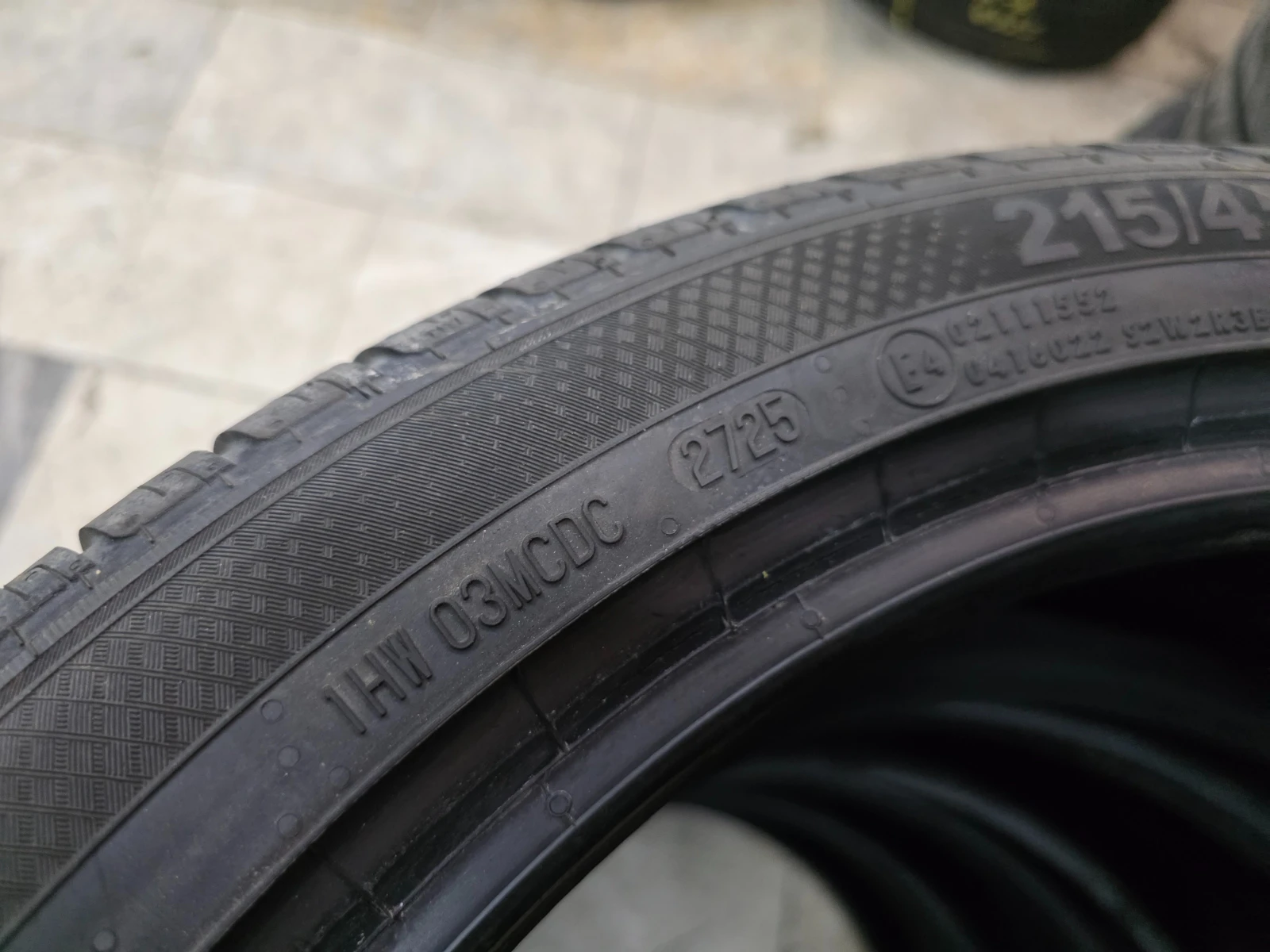 Гуми Летни 215/45R18, снимка 10 - Гуми и джанти - 55478352