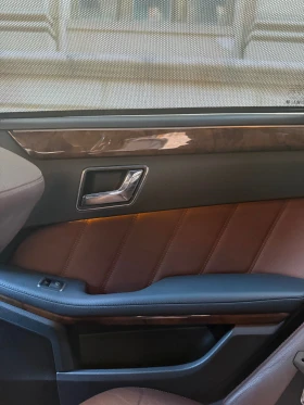 Mercedes-Benz E 350 4matic, снимка 9