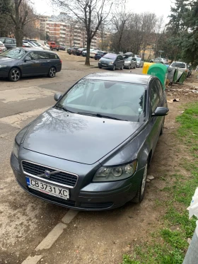 ������ Volvo S40