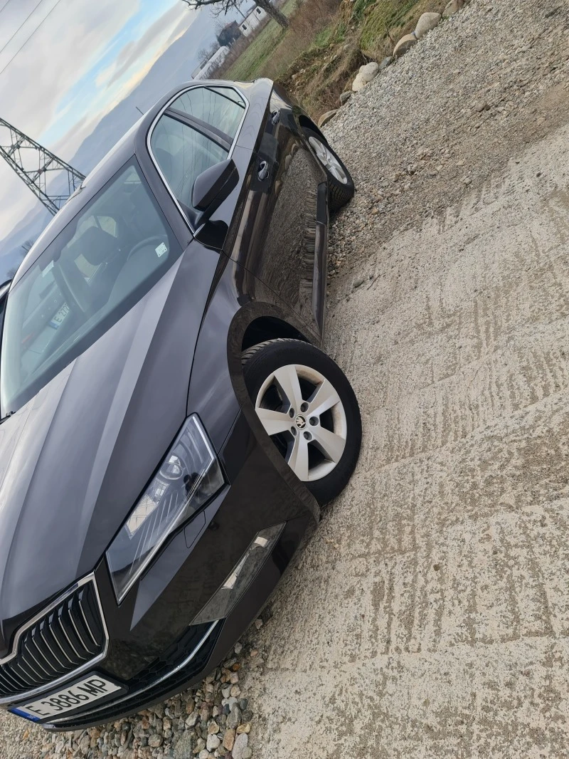 Skoda Superb, снимка 4 - Автомобили и джипове - 47300036