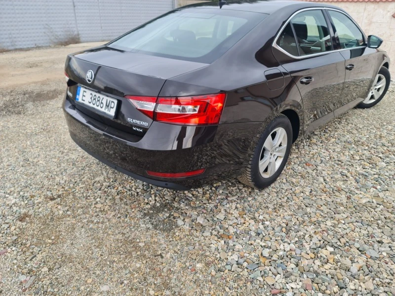 Skoda Superb, снимка 7 - Автомобили и джипове - 47300036