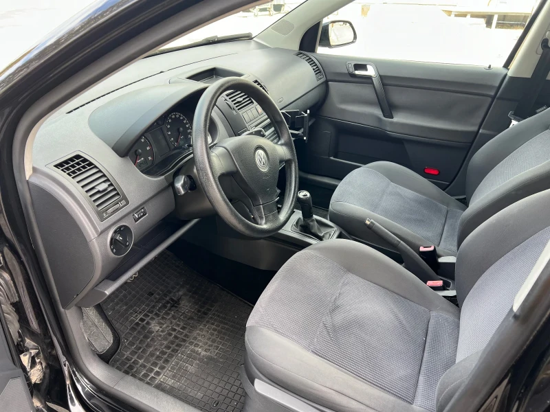 VW Polo, снимка 6 - Автомобили и джипове - 47525566