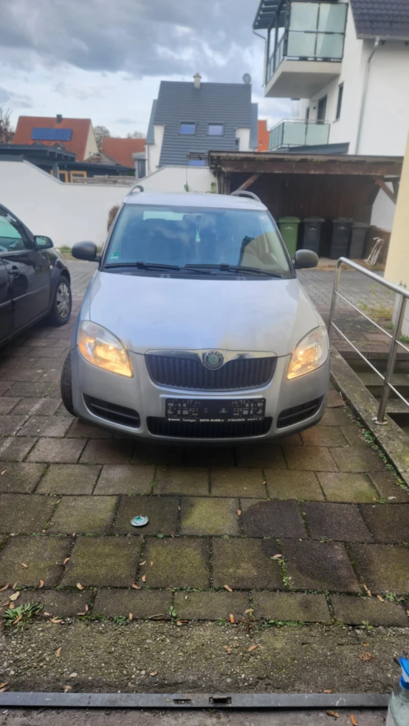 Skoda Fabia, снимка 2 - Автомобили и джипове - 48645082