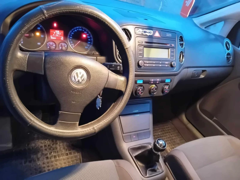 VW Golf Plus 1.9 TDI, снимка 8 - Автомобили и джипове - 48884782