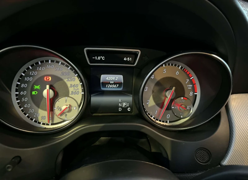 Mercedes-Benz CLA 250, снимка 7 - Автомобили и джипове - 52637434