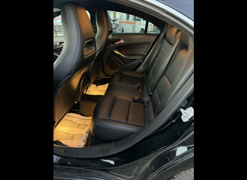 Mercedes-Benz CLA 250, снимка 11 - Автомобили и джипове - 52637434