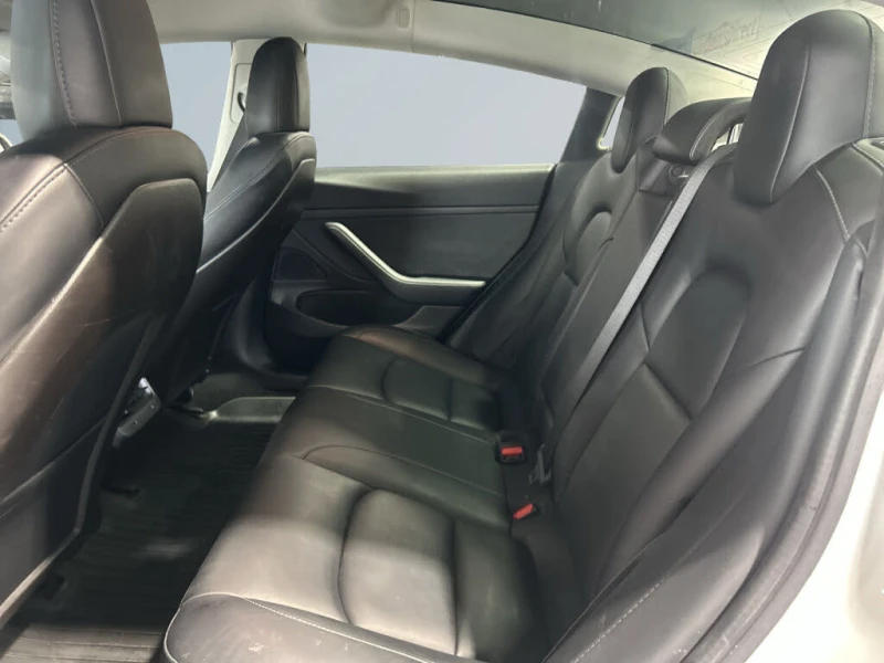 Tesla Model 3 * Standard Range Plus* АвтоКредит (ЦЕНА ДО БГ), снимка 13 - Автомобили и джипове - 53596878