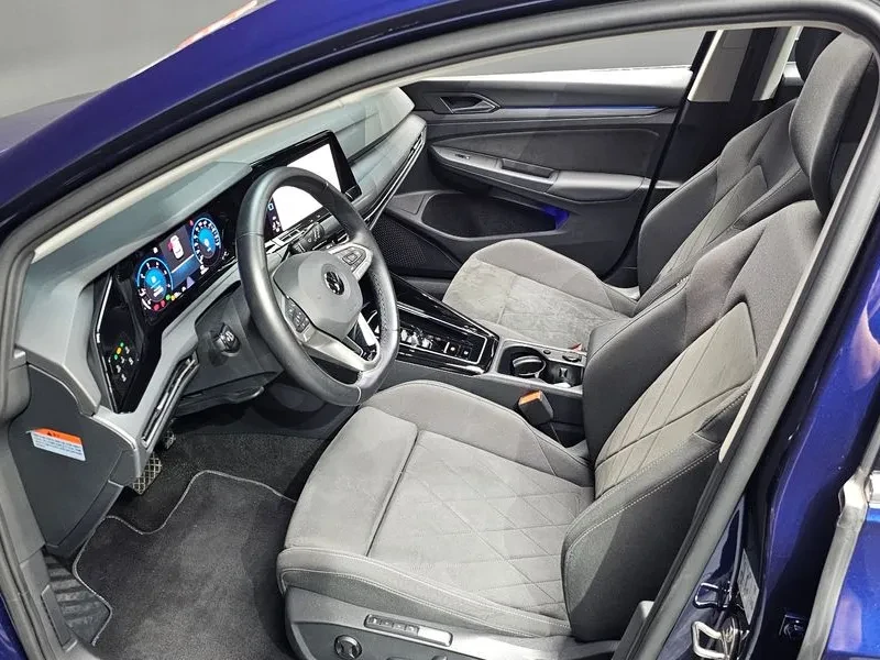 VW Golf 8Th Generation 2.0 Tdi Prestige, снимка 10 - Автомобили и джипове - 55221742