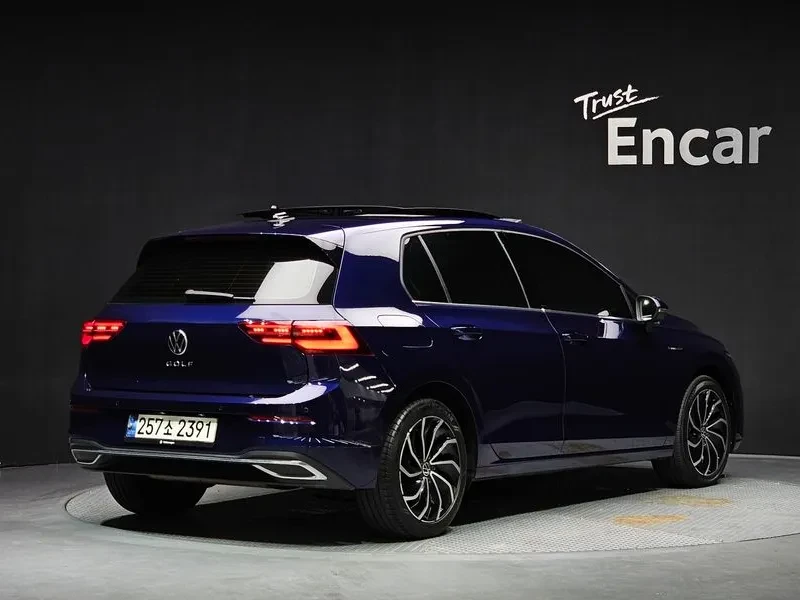 VW Golf 8Th Generation 2.0 Tdi Prestige, снимка 2 - Автомобили и джипове - 55221742