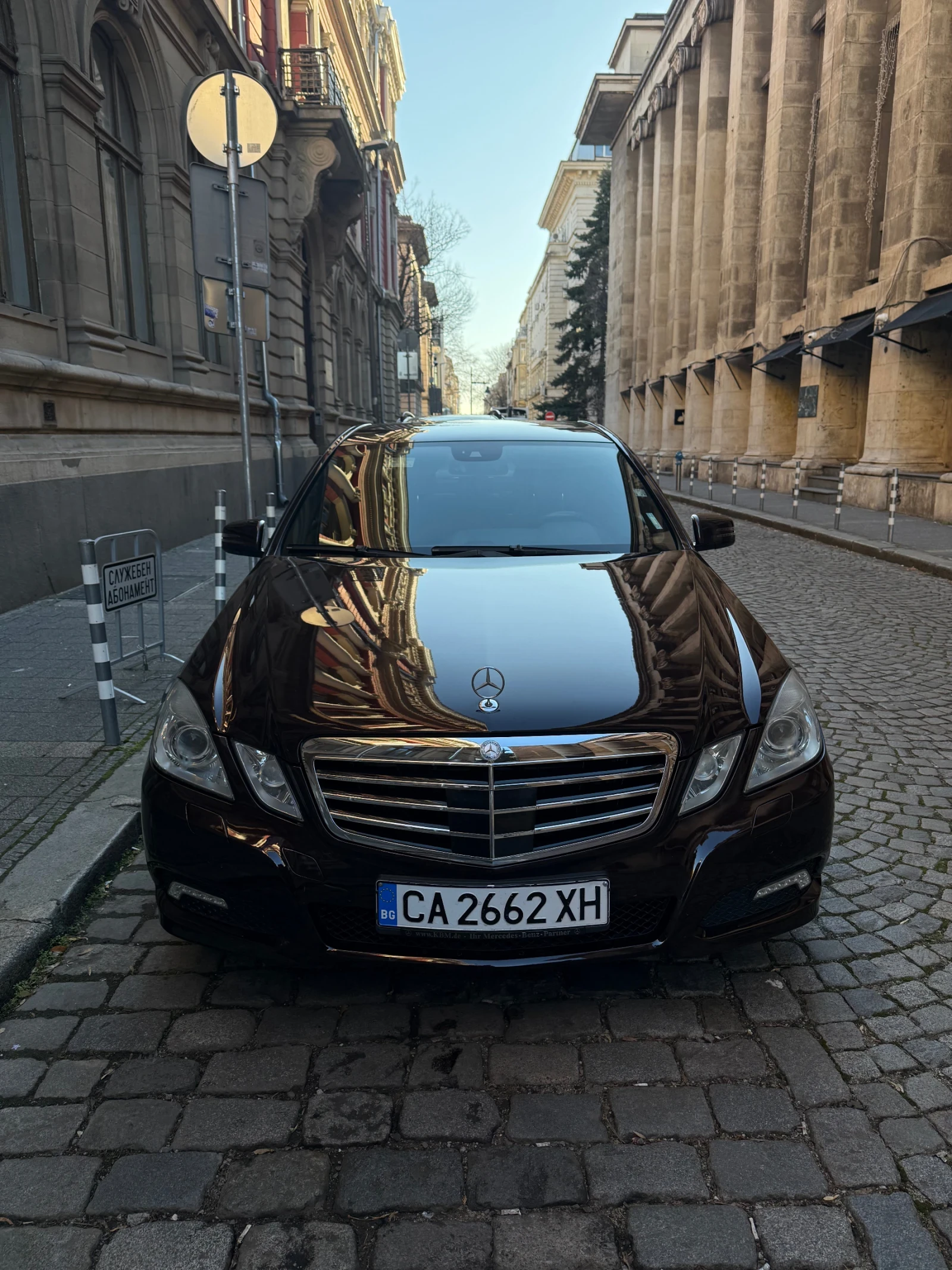 Mercedes-Benz E 350 4matic, снимка 1