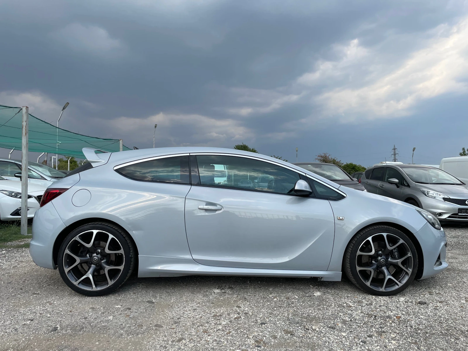 Opel Astra 2.0Turbo/OPC/280к.с/ - изображение 6