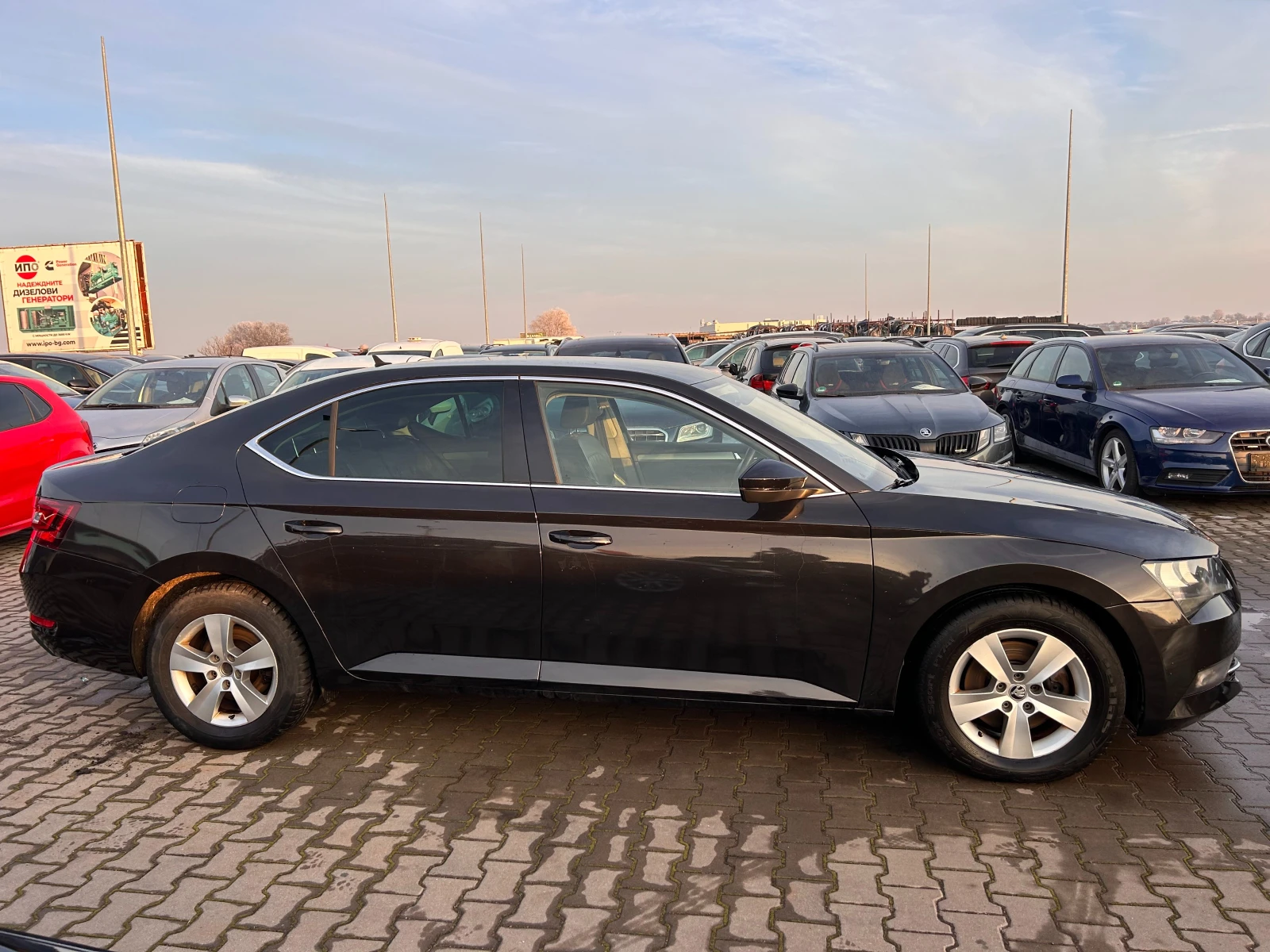 Skoda Superb 1.6TDI AVTOMAT/NAVI/KOJA EURO 6 - изображение 5