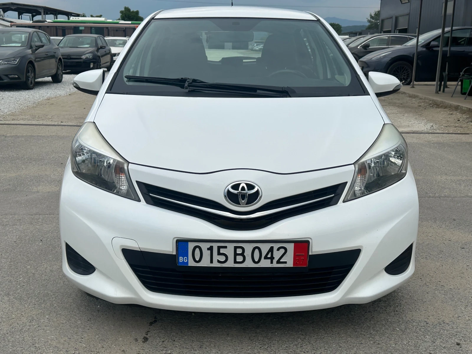 Toyota Yaris  - изображение 2