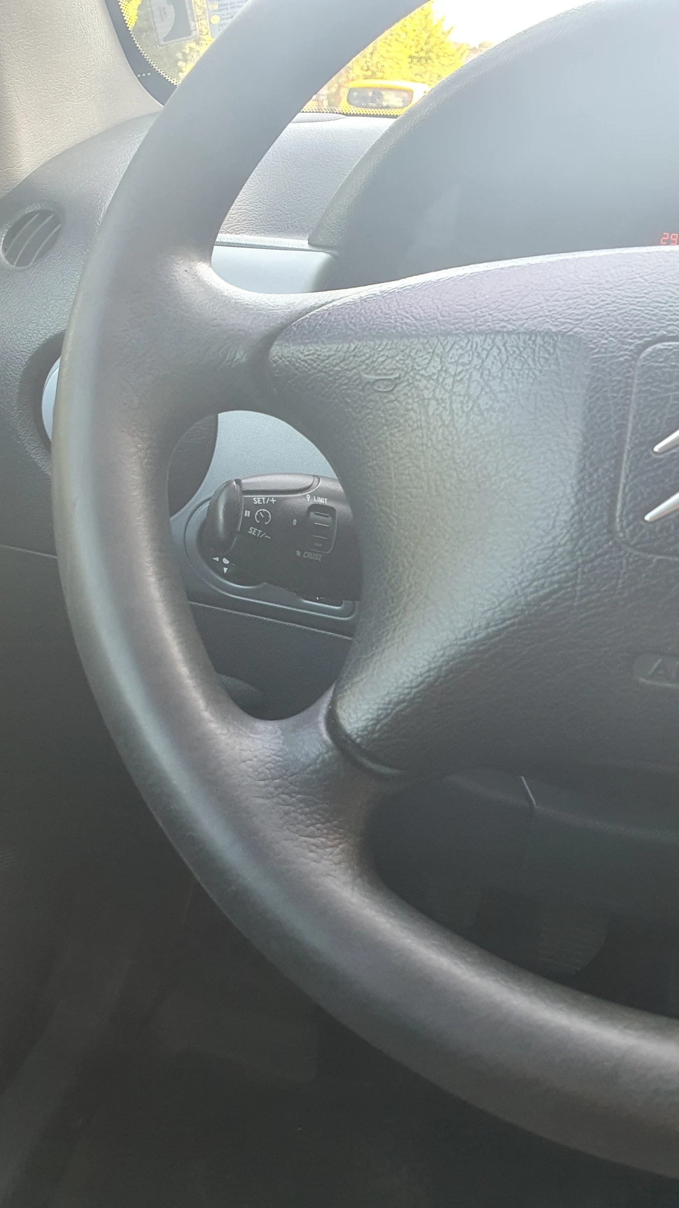 Citroen Berlingo 1.6HDI 90 - изображение 6