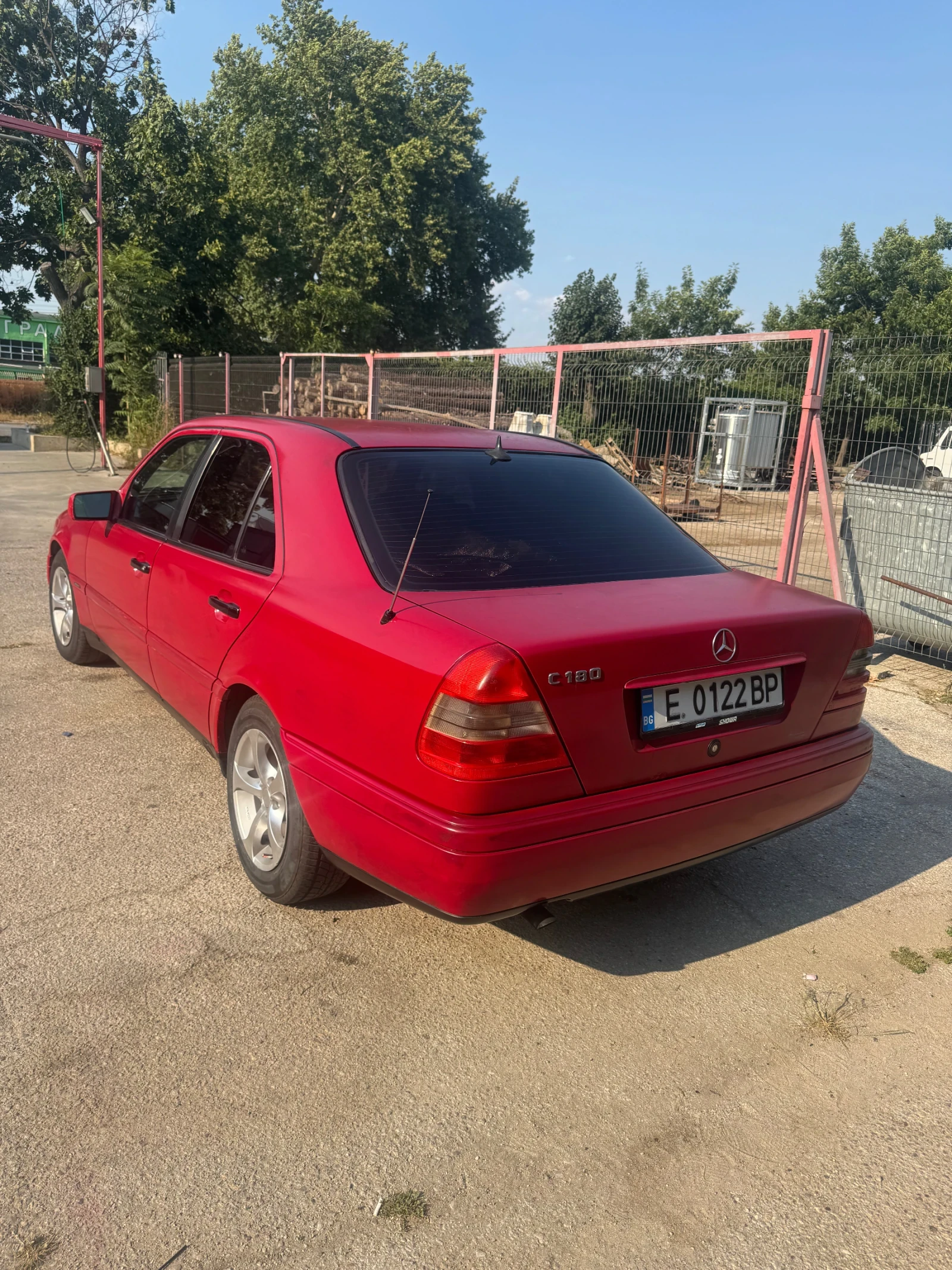 Mercedes-Benz C 180  - изображение 3