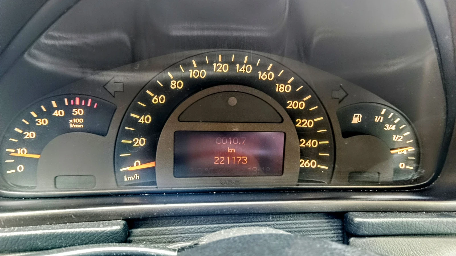 Mercedes-Benz C 220  - изображение 8