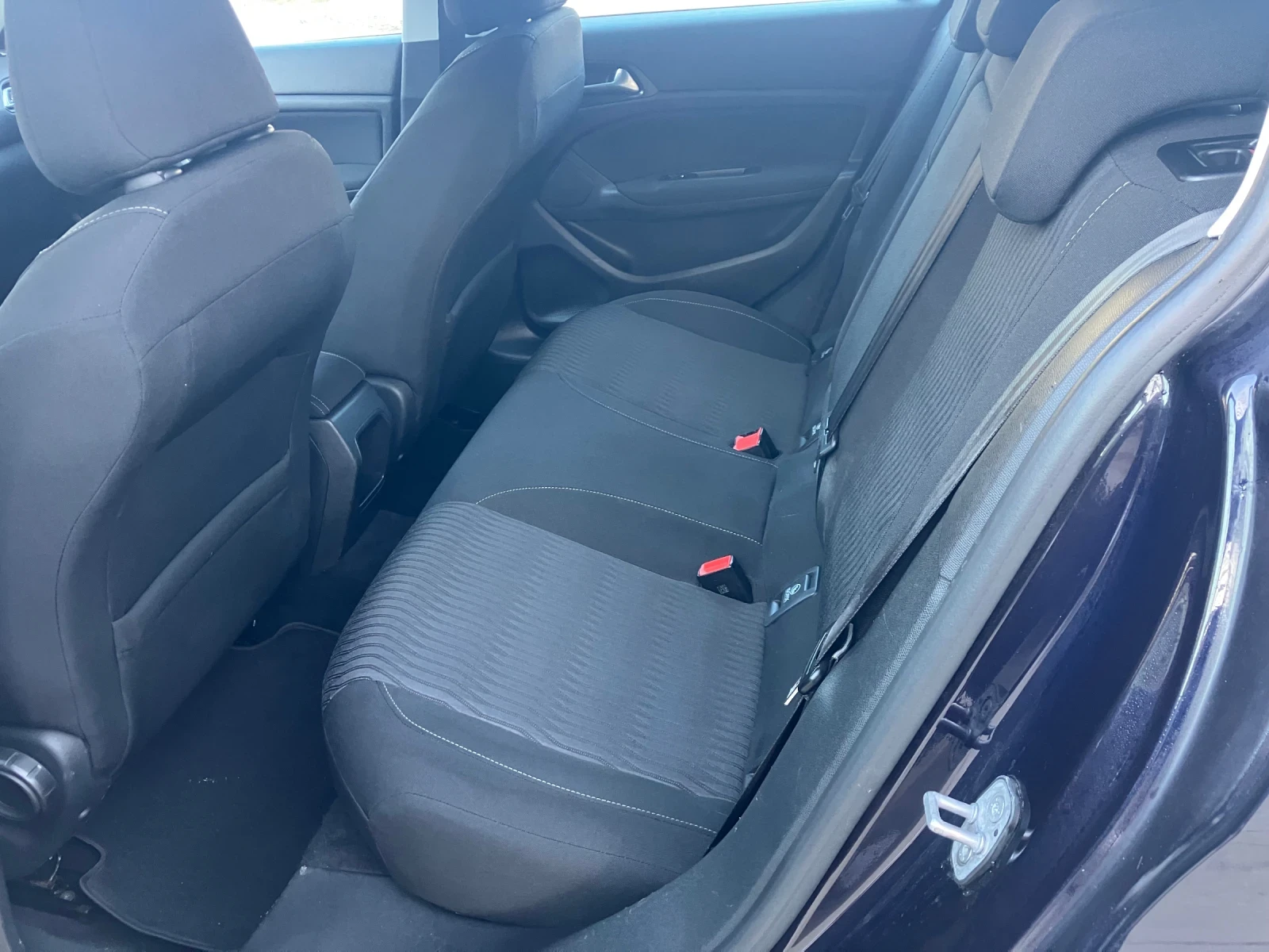 Peugeot 308 1.6HDI-NAVI, снимка 12 - Автомобили и джипове - 52939153