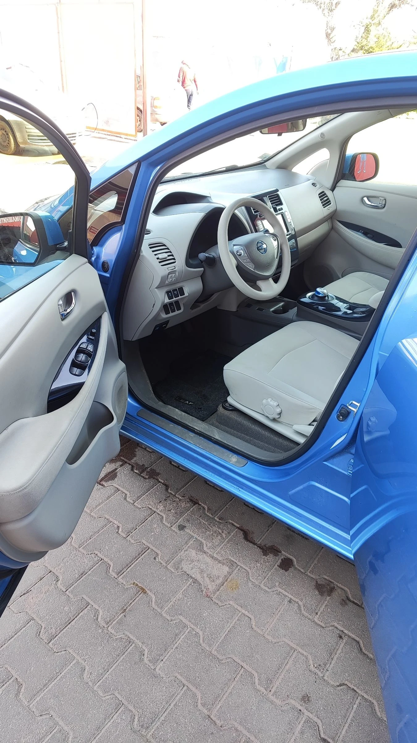 Nissan Leaf , снимка 6 - Автомобили и джипове - 53862917