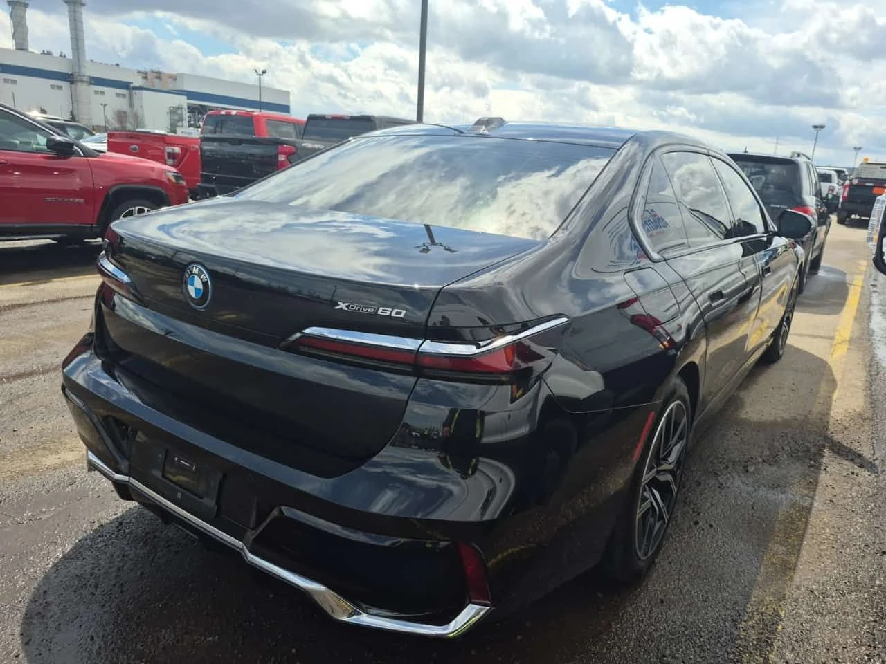 BMW i7 XDRIVE60| BOWERS & WILKINS| MASSAGE| SWAROWSKI| , снимка 3 - Автомобили и джипове - 54203044