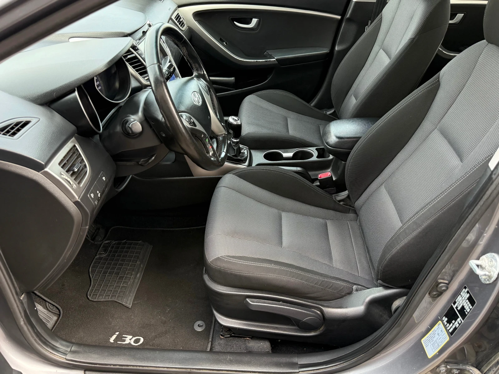 Hyundai I30 1.6CRDI-FIFA WORLD CUP EDITION-��������� | Mobile.bg � ����������� 11