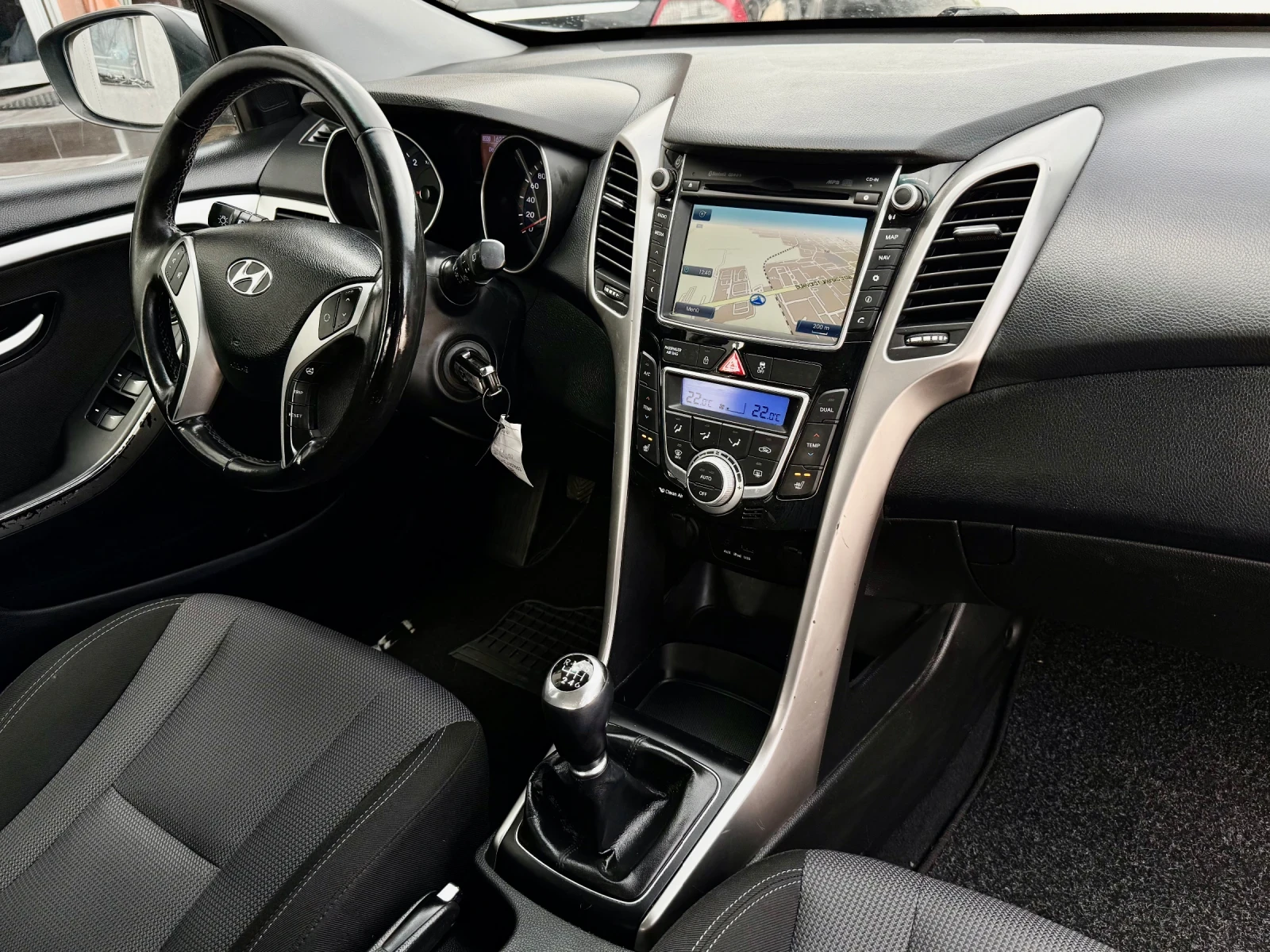 Hyundai I30 1.6CRDI-FIFA WORLD CUP EDITION-��������� | Mobile.bg � ����������� 15