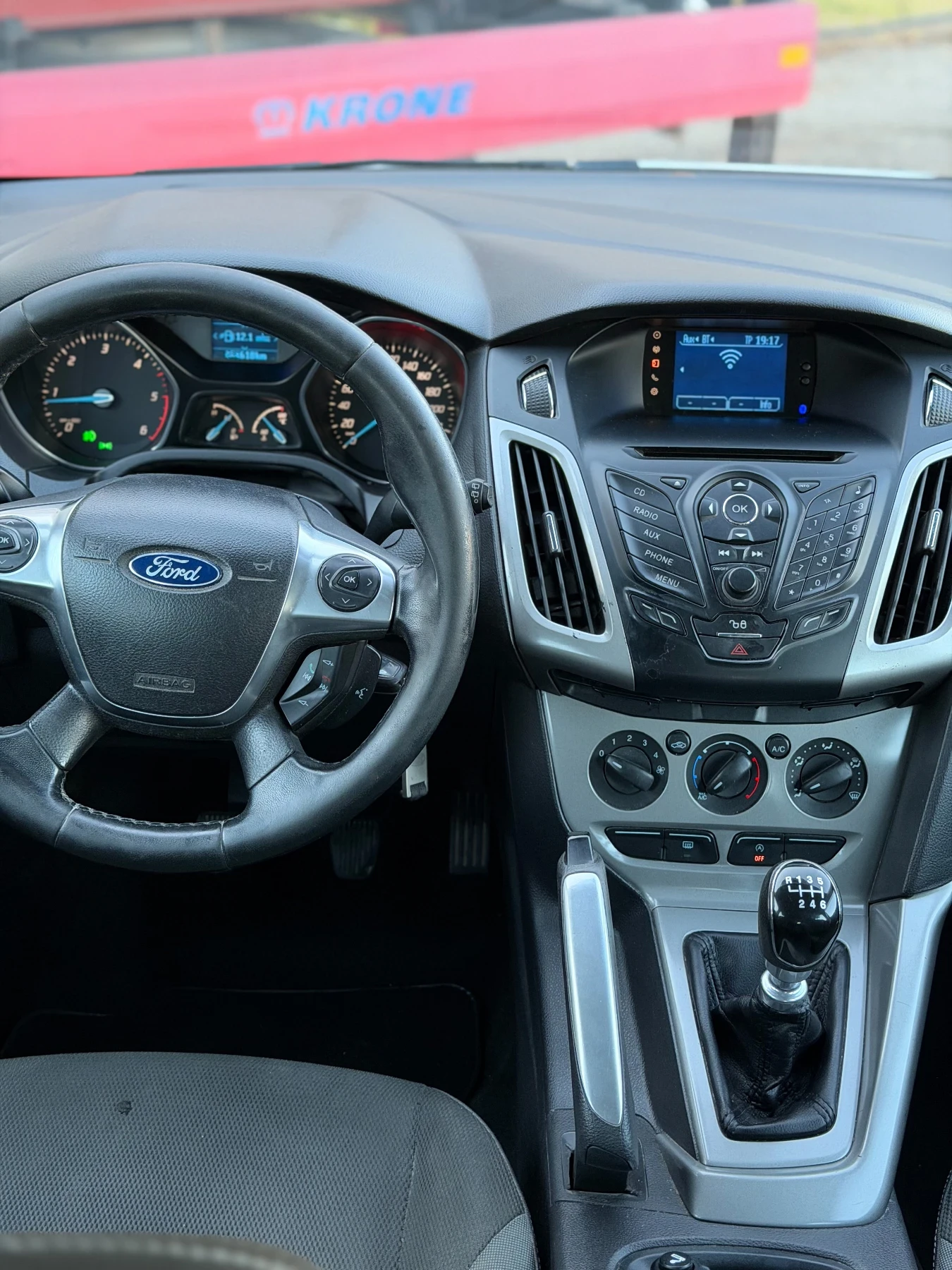 Ford Focus 1.6 tdci TOP, снимка 9 - Автомобили и джипове - 54416216