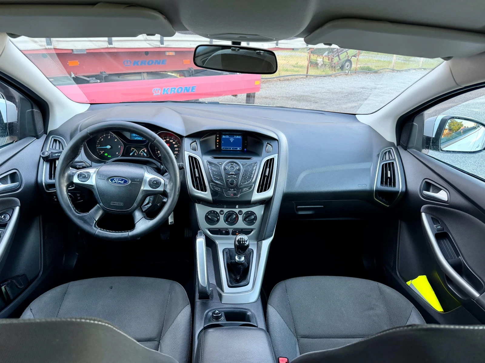 Ford Focus 1.6 tdci TOP, снимка 8 - Автомобили и джипове - 54416216