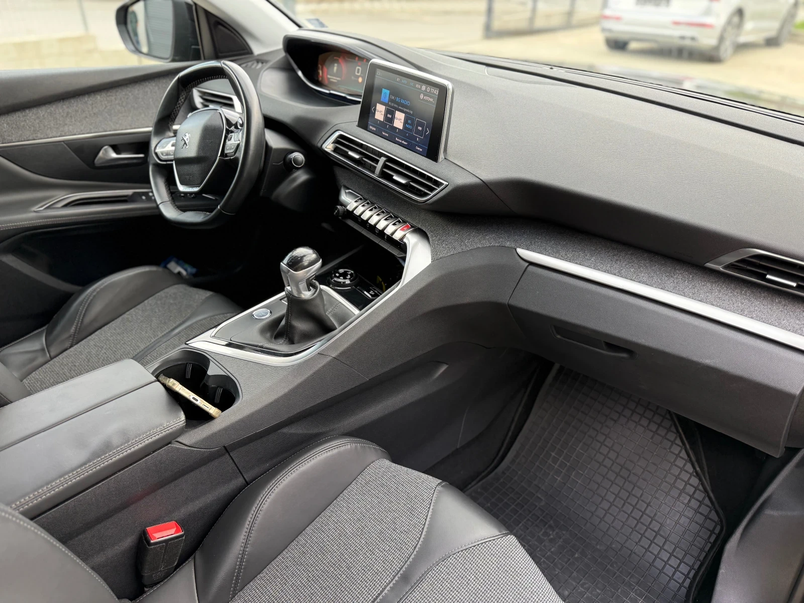 Peugeot 3008 | Mobile.bg � ����������� 8
