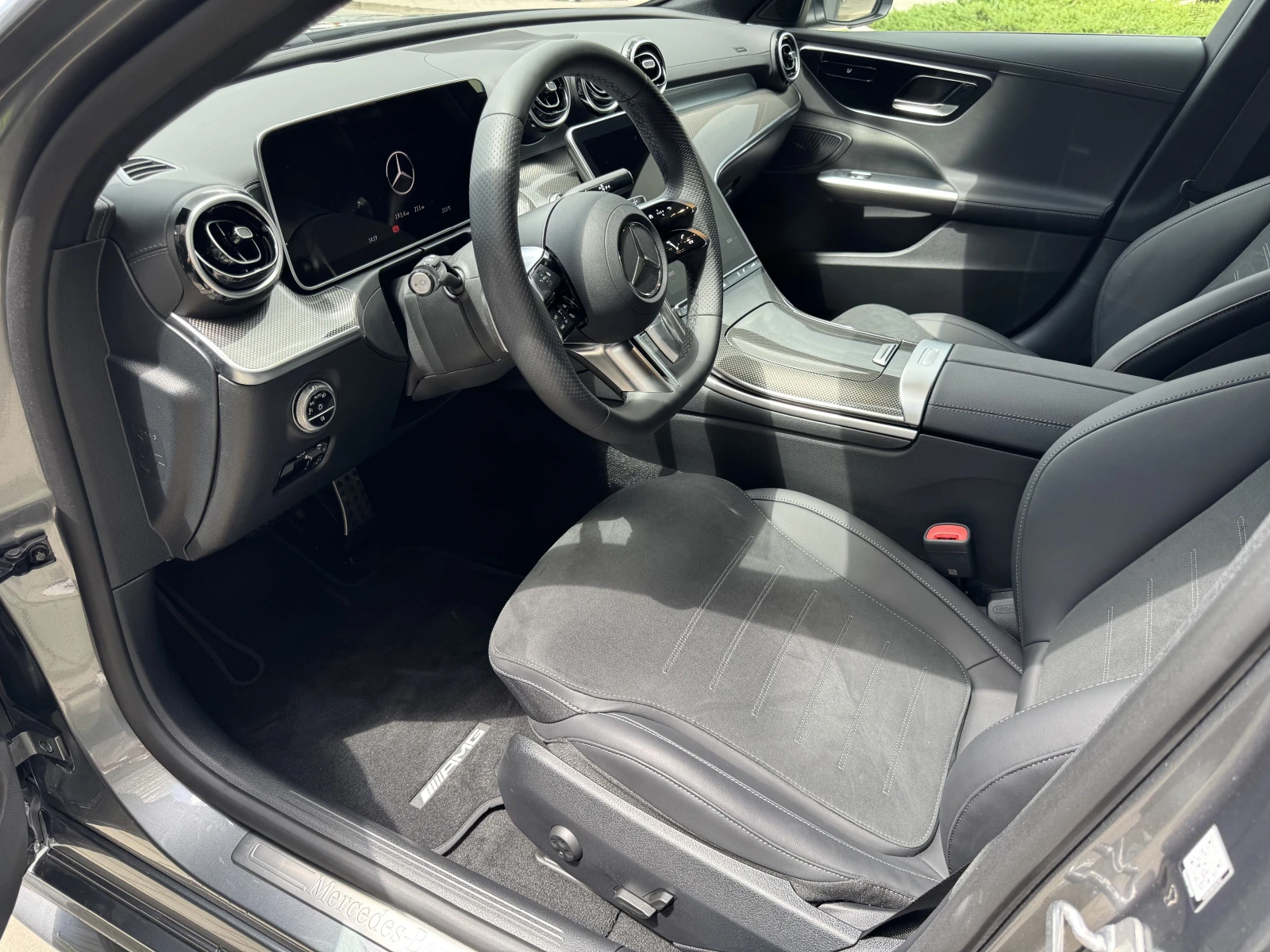 Mercedes-Benz C 220 d 4MATIC AMG, снимка 12 - Автомобили и джипове - 54714066