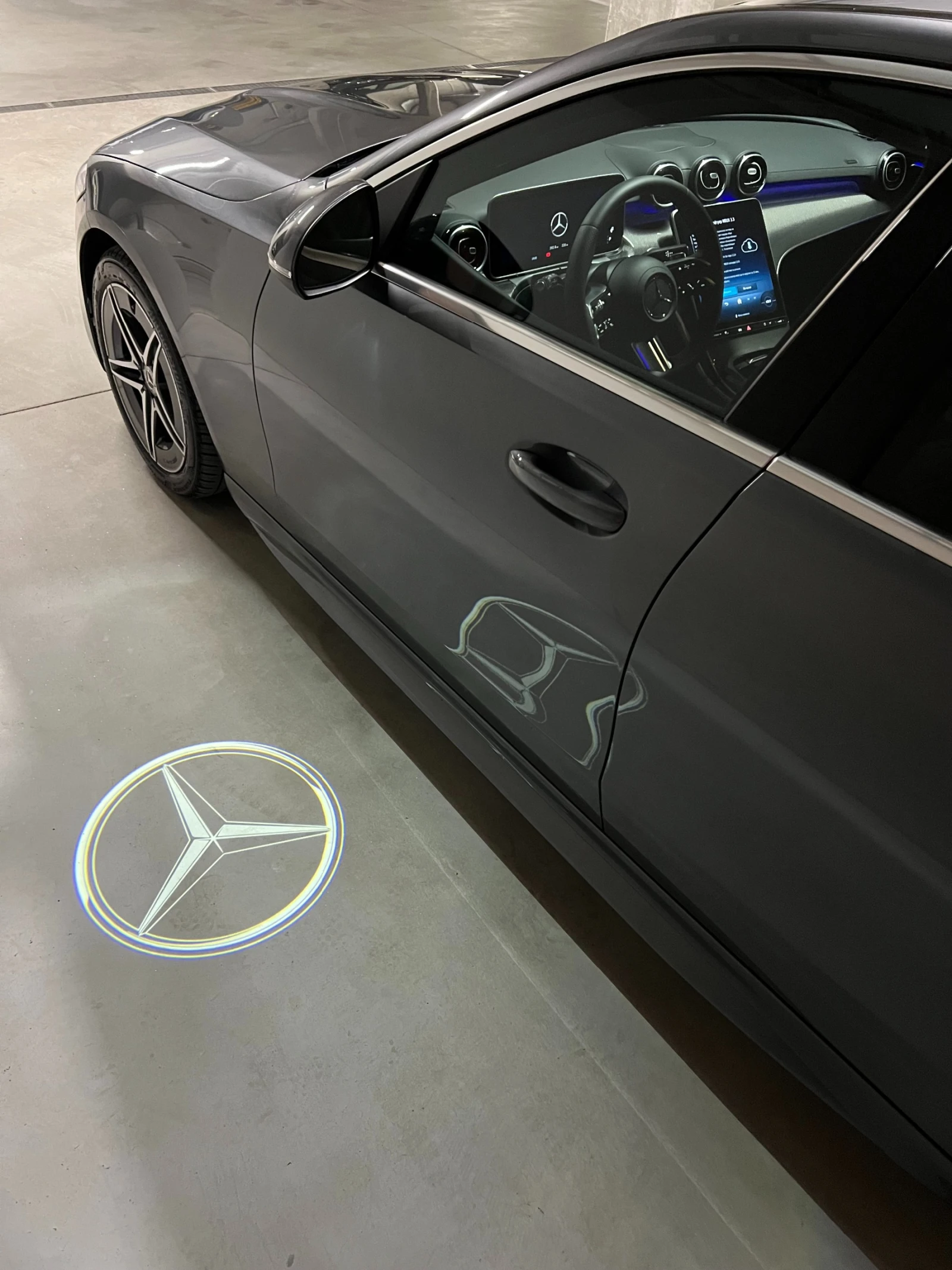 Mercedes-Benz C 220 d 4MATIC AMG, снимка 14 - Автомобили и джипове - 54714066