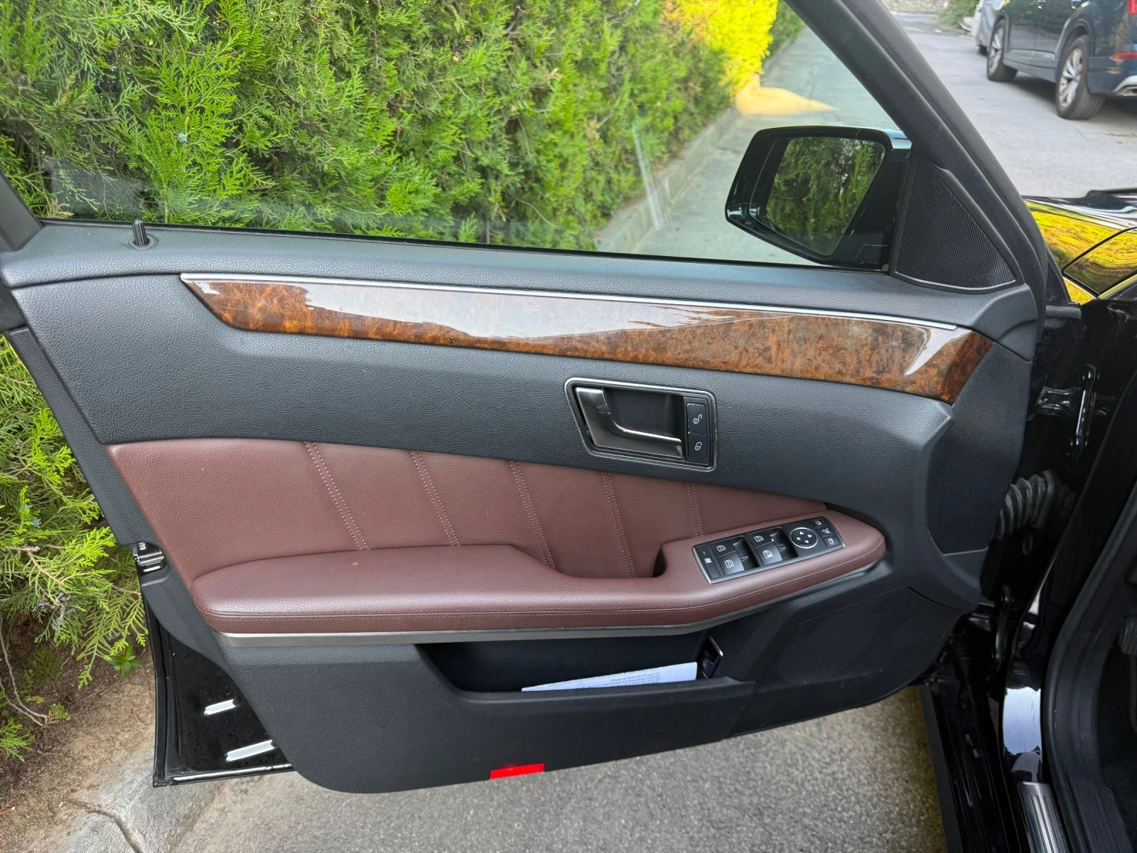 Mercedes-Benz E 300 V 6 3.5л 4х4, снимка 7 - Автомобили и джипове - 54843734