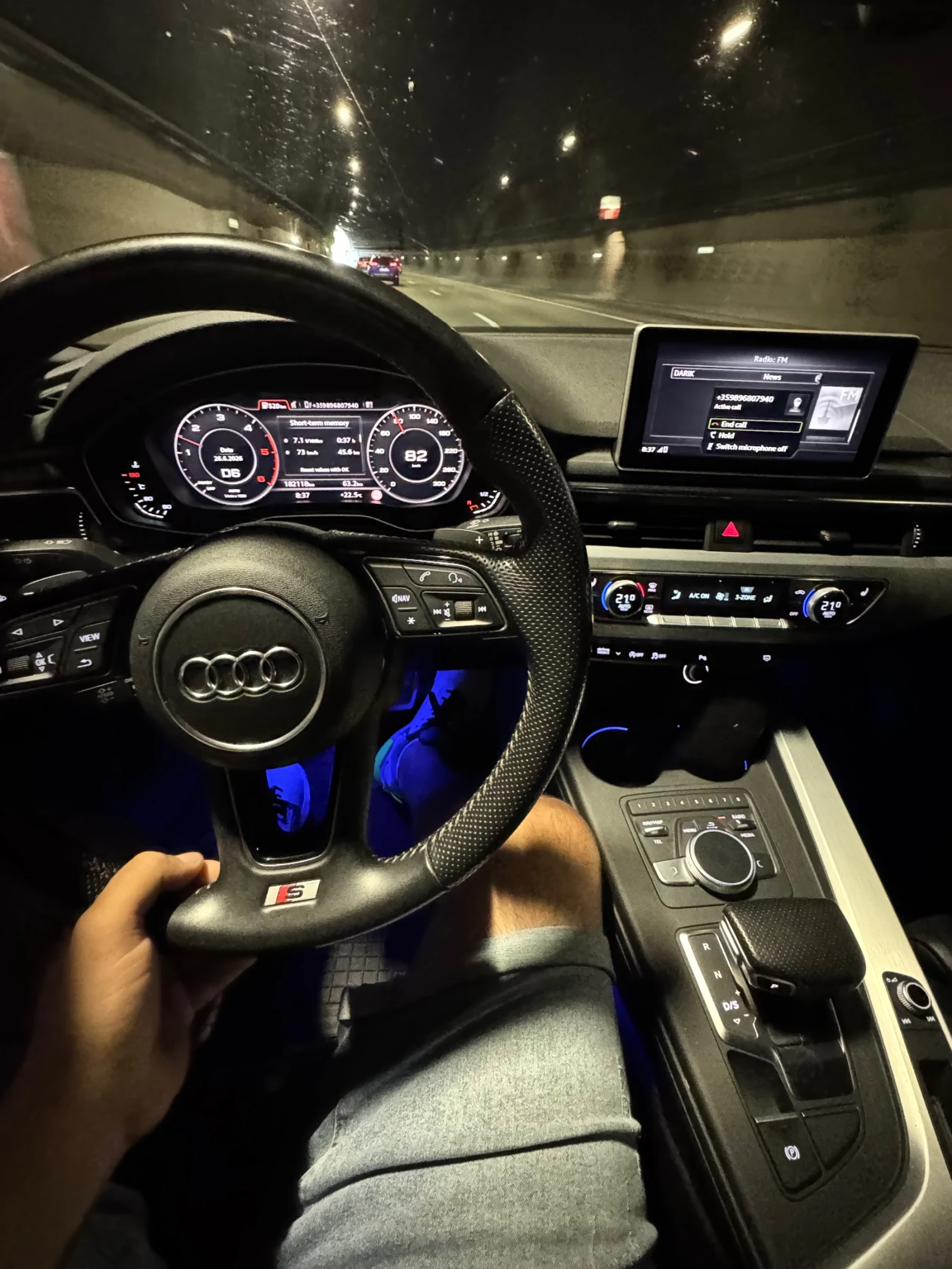 Audi A4 2.0TDI Quattro , снимка 15 - Автомобили и джипове - 55051287