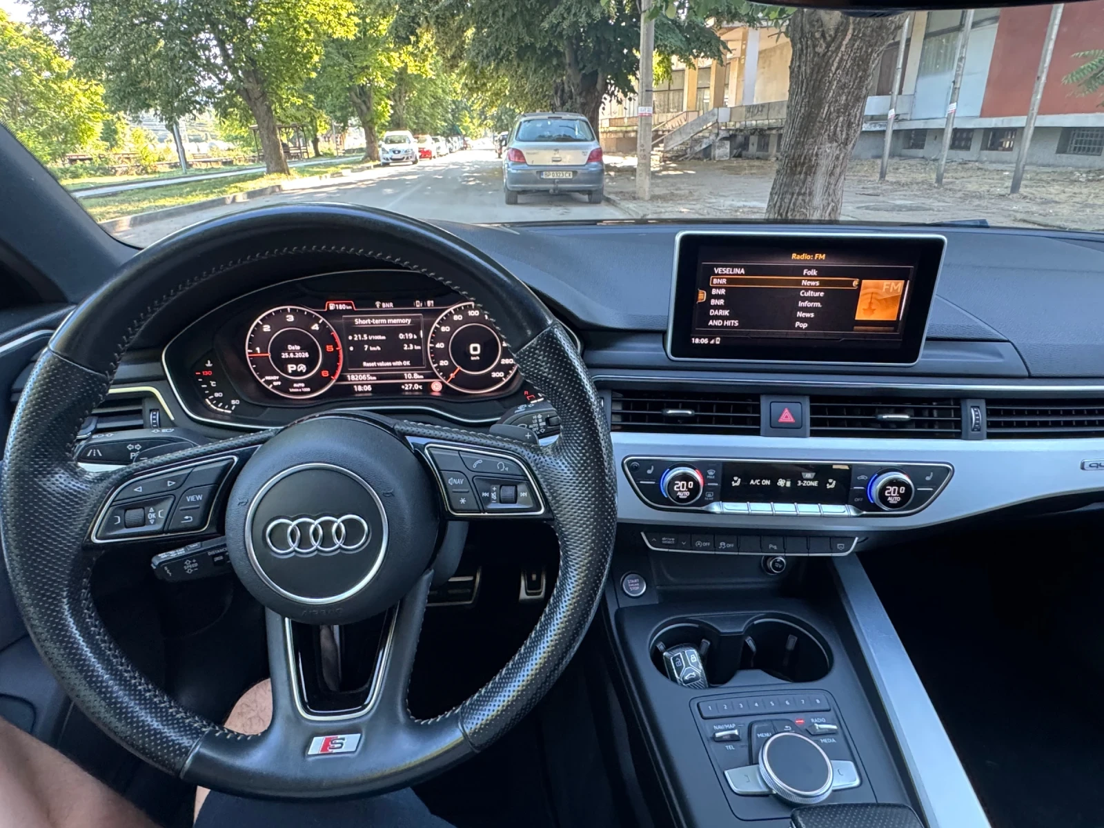 Audi A4 2.0TDI Quattro , снимка 12 - Автомобили и джипове - 55051287