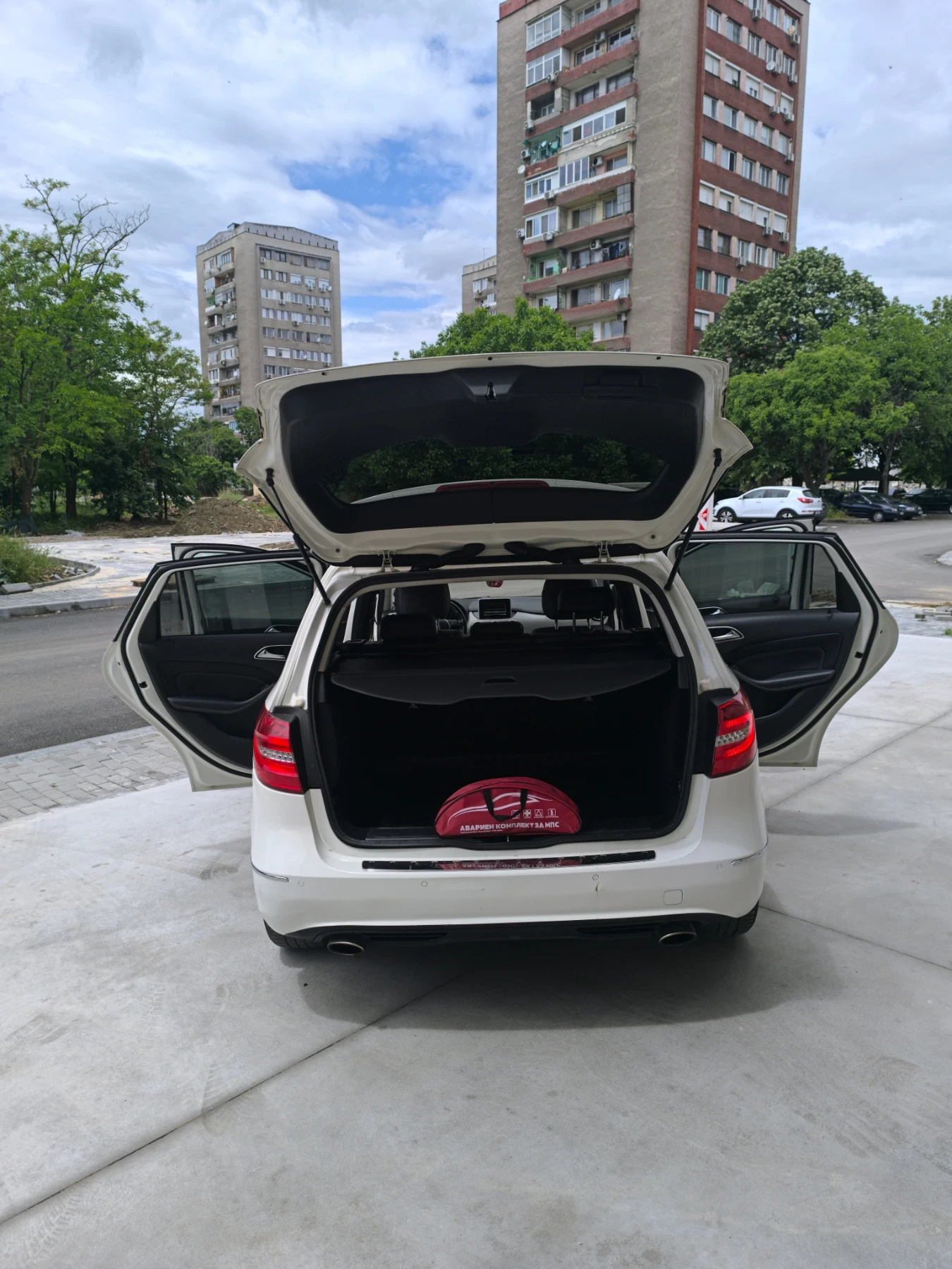 Mercedes-Benz B 180, снимка 8 - Автомобили и джипове - 55465005
