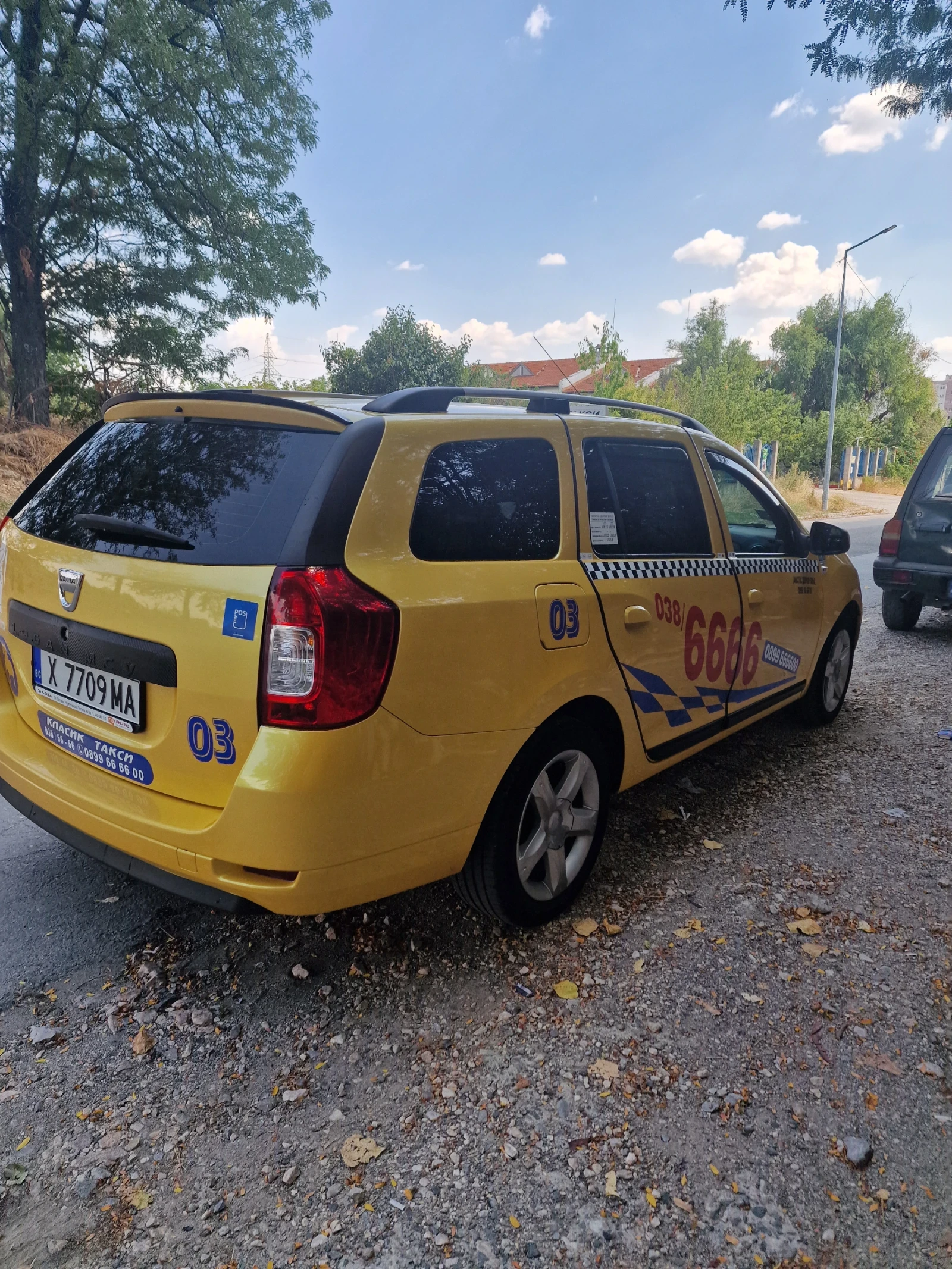 Dacia Logan, снимка 4 - Автомобили и джипове - 55588034