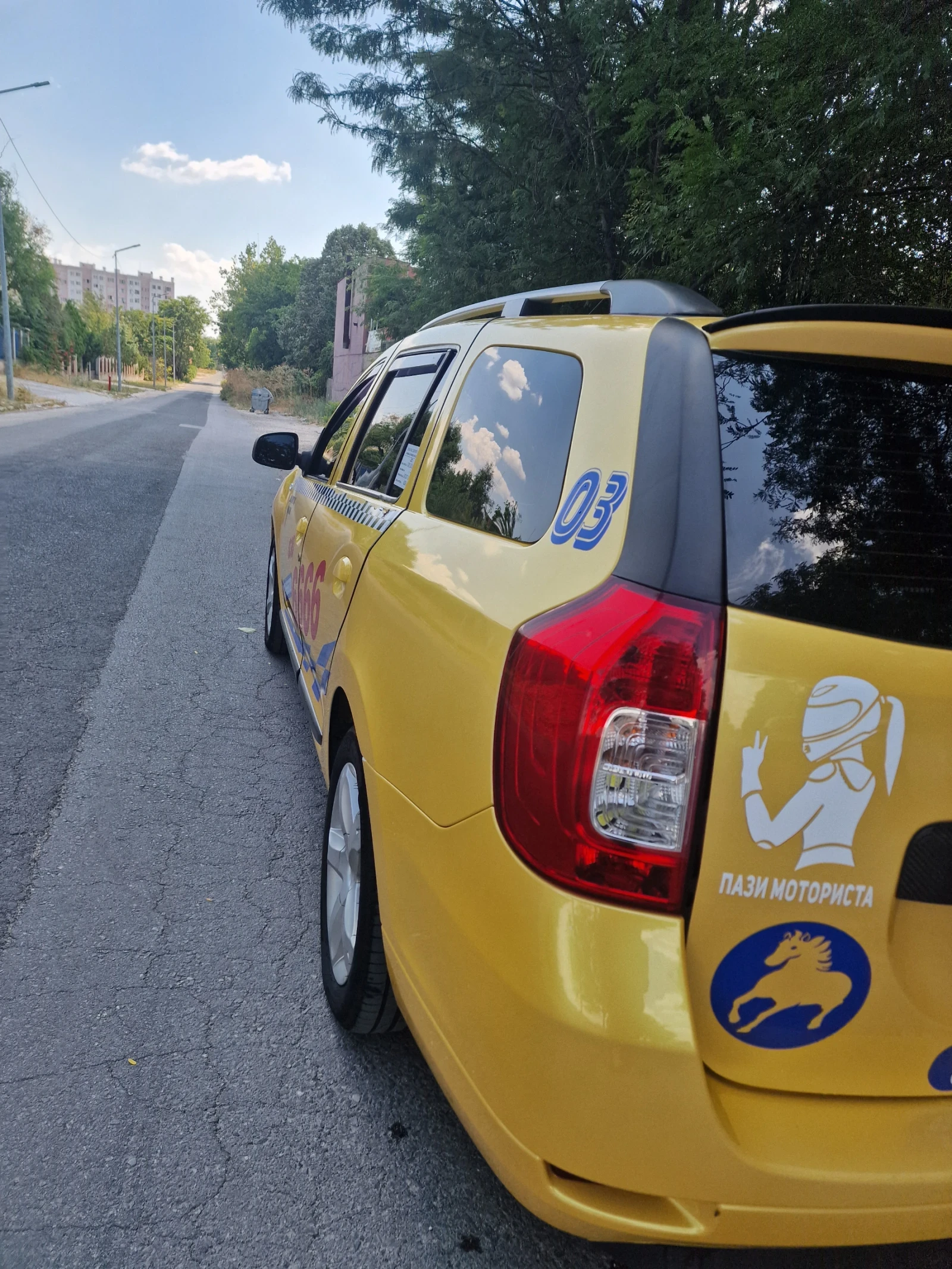 Dacia Logan, снимка 5 - Автомобили и джипове - 55588034