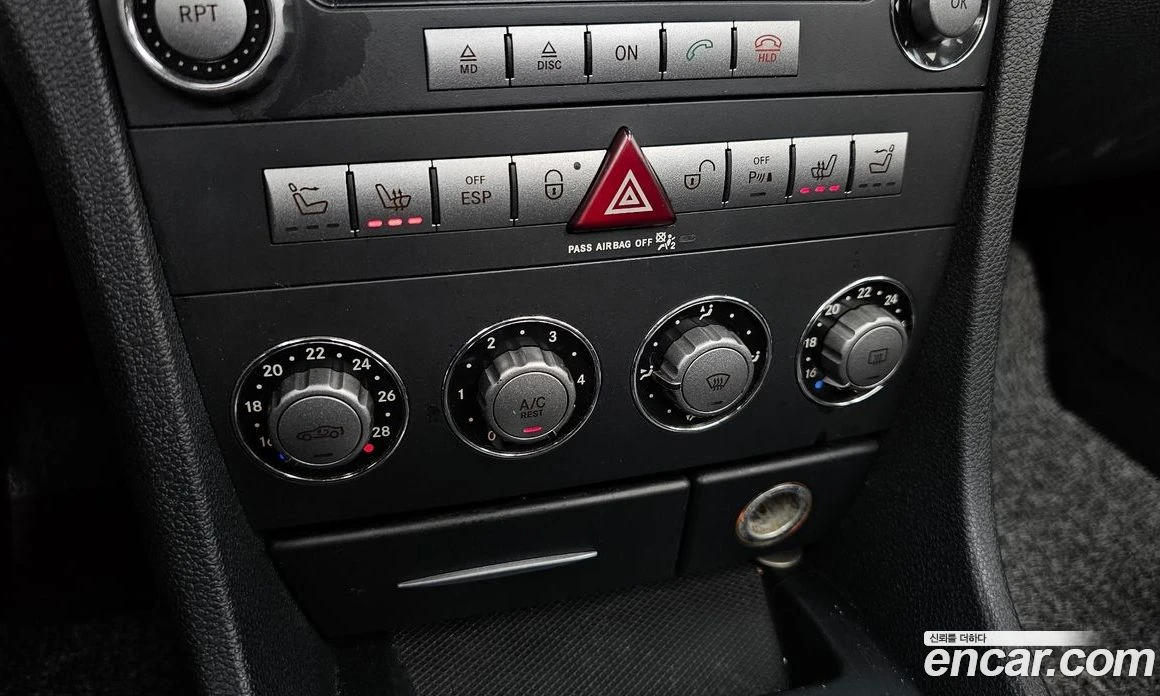 Mercedes-Benz SLK 55 AMG R171, снимка 16 - Автомобили и джипове - 55945662