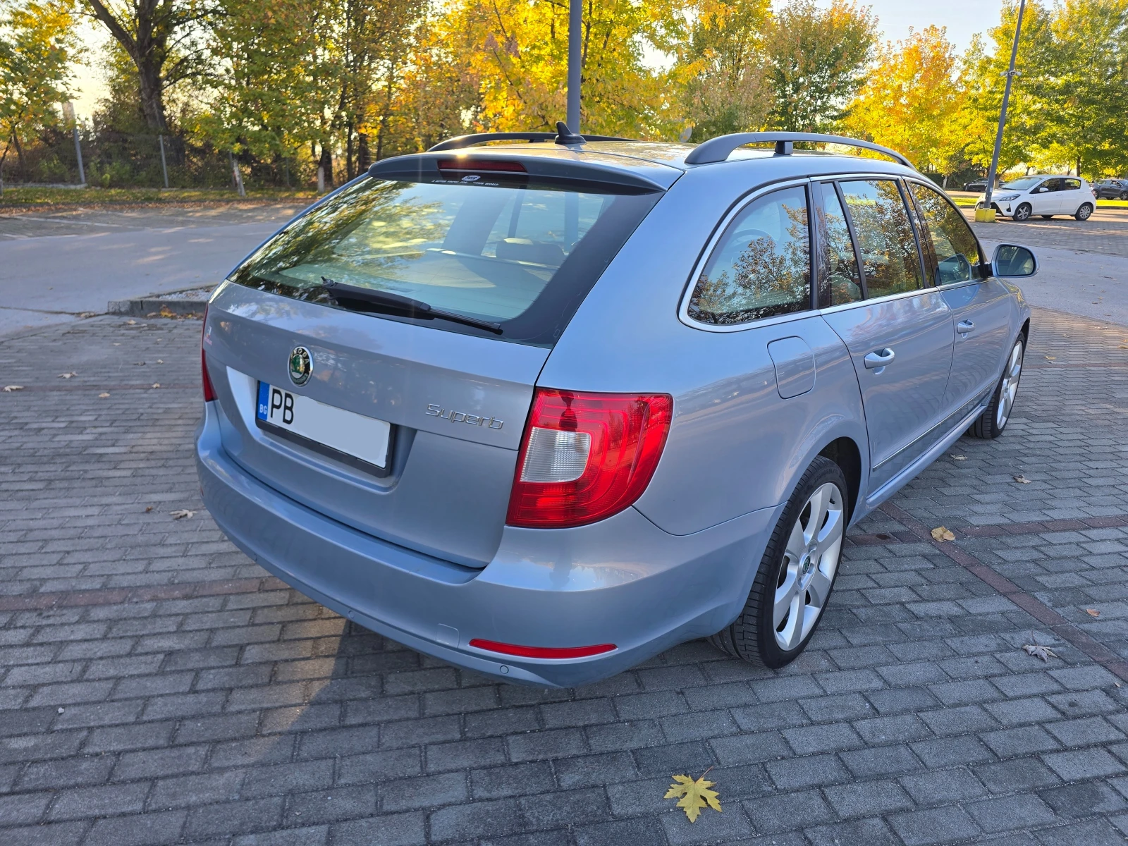 Skoda Superb 2.0TDI 170 hp, снимка 6 - Автомобили и джипове - 56681035