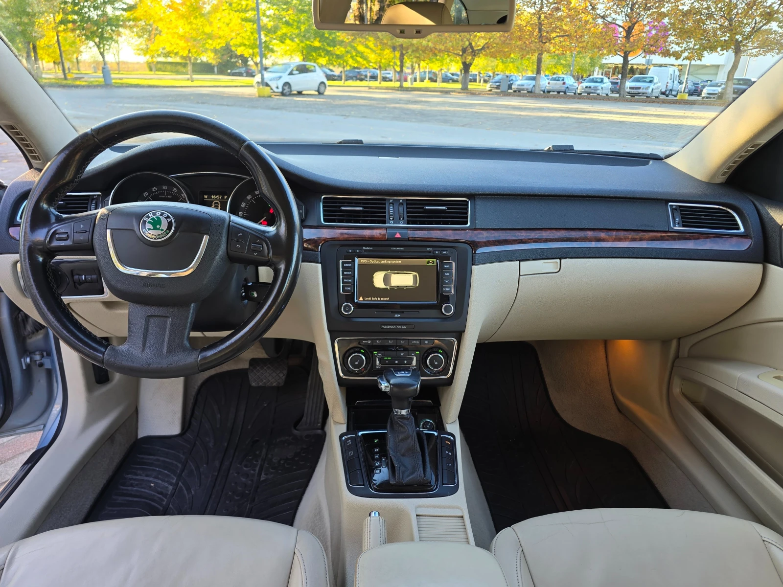 Skoda Superb 2.0TDI 170 hp, снимка 10 - Автомобили и джипове - 56681035