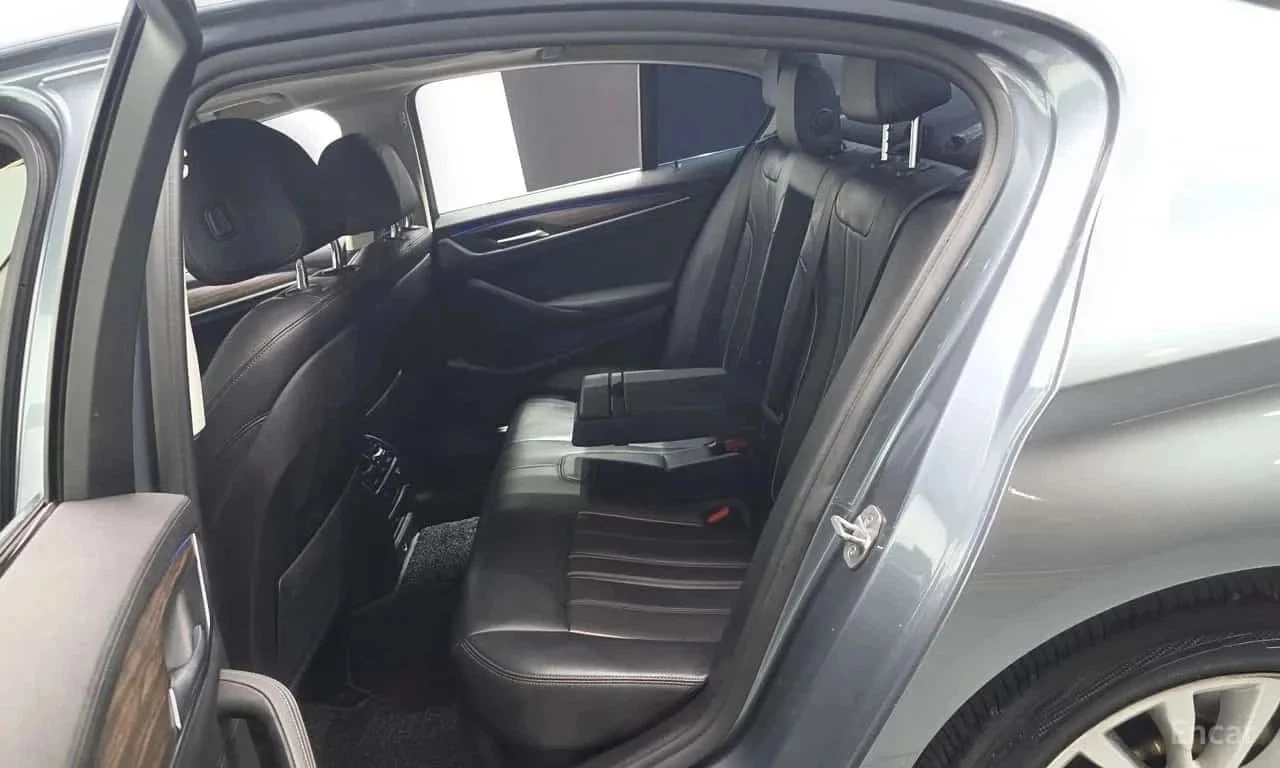 BMW 530, снимка 15 - Автомобили и джипове - 56710545