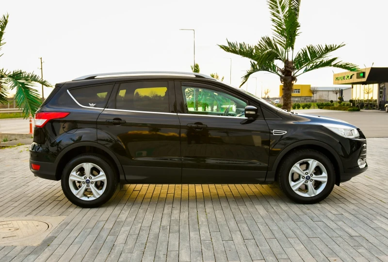 Ford Kuga 2.2, снимка 4 - Автомобили и джипове - 51838617