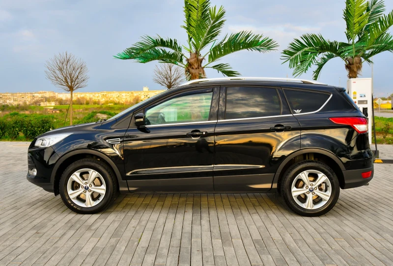 Ford Kuga 2.2, снимка 3 - Автомобили и джипове - 51838617