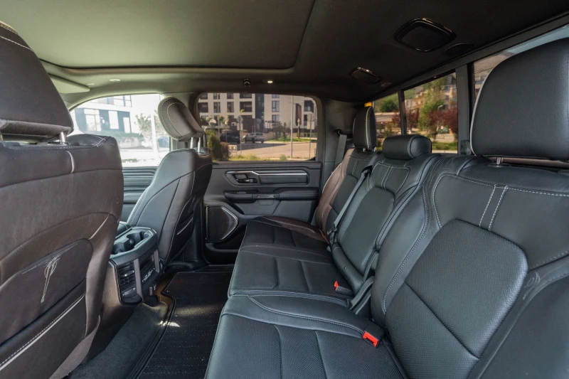 Dodge Ram 5.7 HEMI, снимка 17 - Автомобили и джипове - 52616032