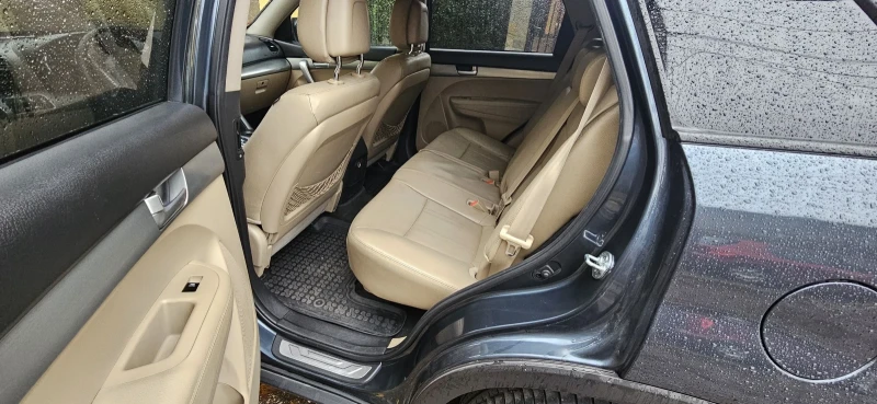 Kia Sorento 2.2 CRDI AWD, снимка 10 - Автомобили и джипове - 52240242