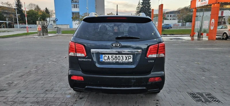 Kia Sorento 2.2 CRDI AWD, снимка 5 - Автомобили и джипове - 52240242
