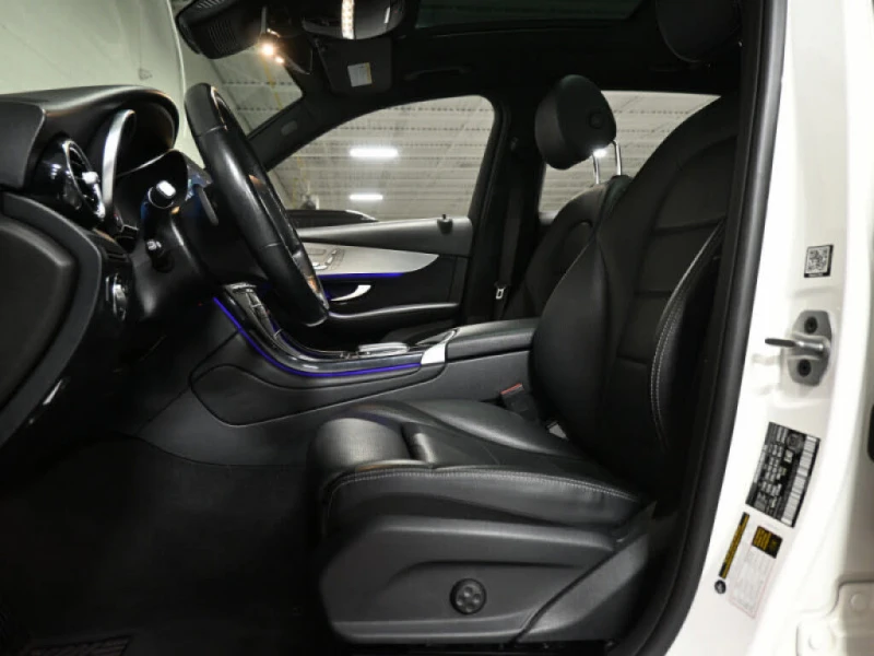 Mercedes-Benz GLC 300 4MATIC* 360* Pano* DrAssist* Подгрев* , снимка 5 - Автомобили и джипове - 52699444