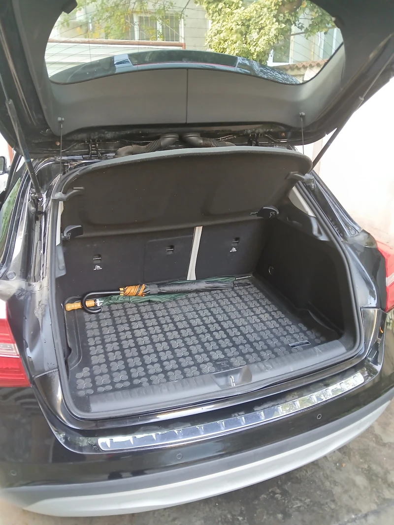 Mercedes-Benz GLA 200, снимка 8 - Автомобили и джипове - 52434140